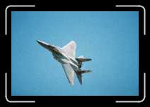 F-15C Eagle (2) 1070 * 1840 x 1232 * (571KB)